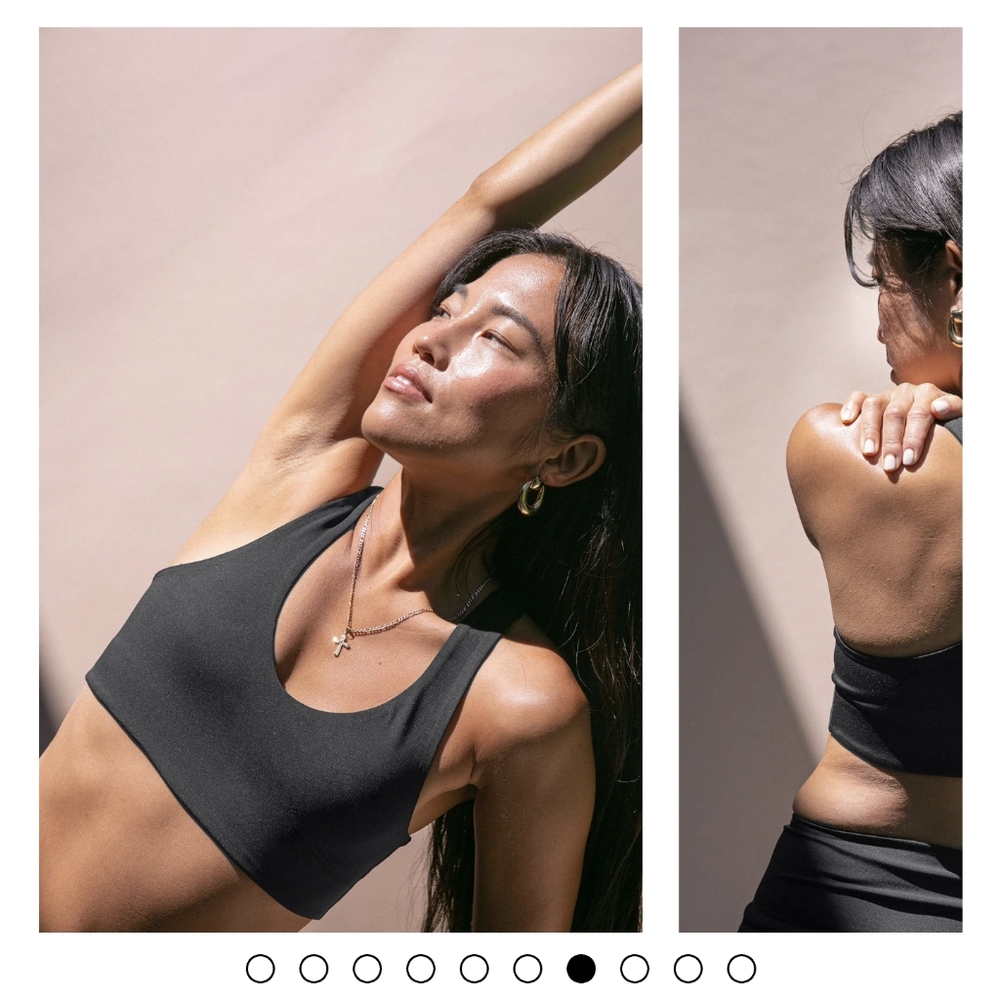 Girlfriend Collective Navy Lola V-Neck Bra